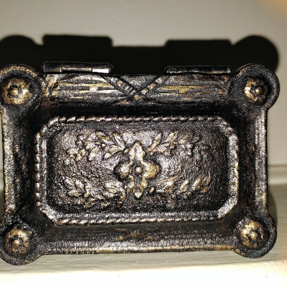 French Cast Iron Foundry Box - Picture 2 of 6